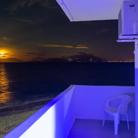 Sea Apartment *
